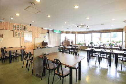 1F お気楽酒家どもん